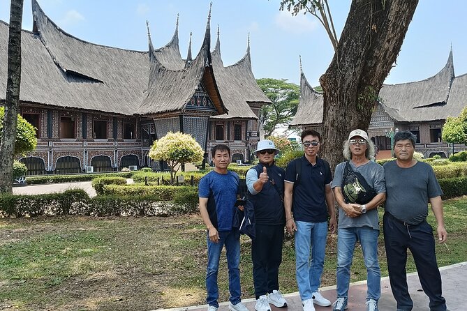Half-Day Private Tour to Miniature Park in Jakarta Explorer - Additional Features for Tourists