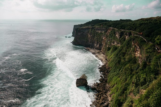 Half-Day Tour: Uluwatu Temple and Kecak Fire Dance Show - Traveler Information and Logistics