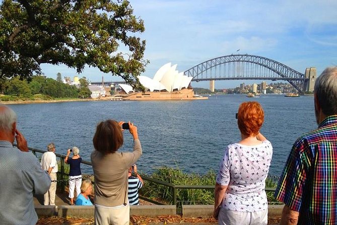 Half-Day Walking Tour in Sydney - Dress Code and Essentials