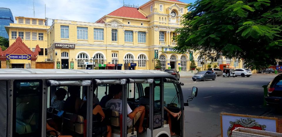 Heritage Tour of Phnom Penh in Electric Bus - Detailed Tour Description and Stops