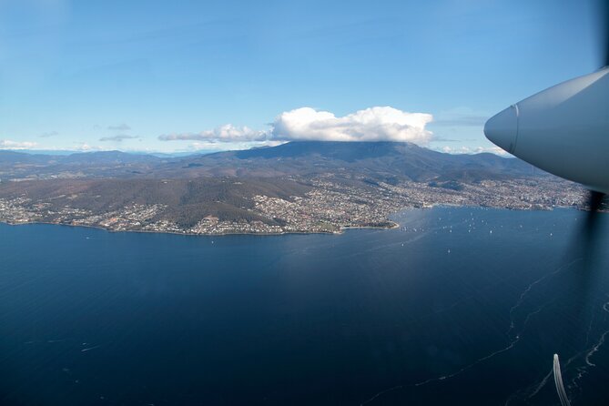 Hobart 1-Hour Learn to Fly Experience - Background