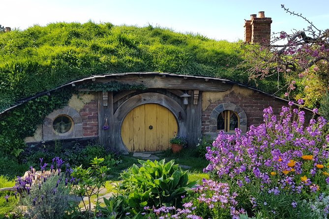 Hobbiton Movie Set Luxury Private Tour From Auckland - Booking Information
