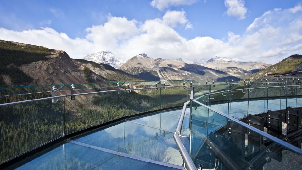 Jasper: Columbia Icefield Skywalk - Participant Details