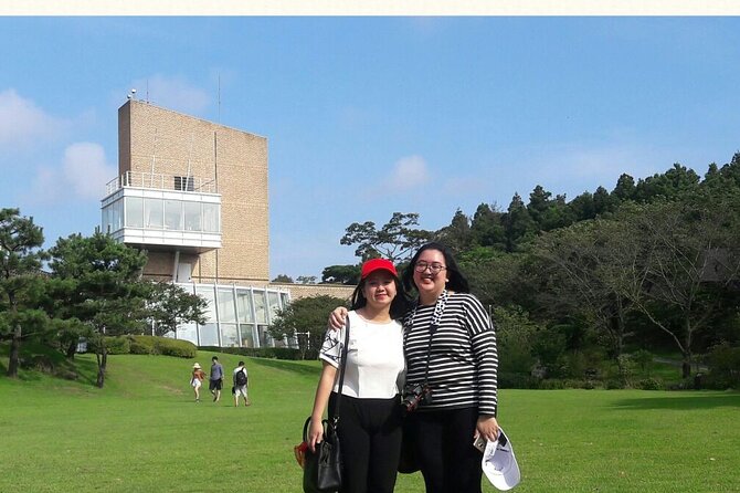 Jeju Island Private Taxi Tour in Osulloc & Innisfree & Iho Beach - Osulloc Tea Museum Visit