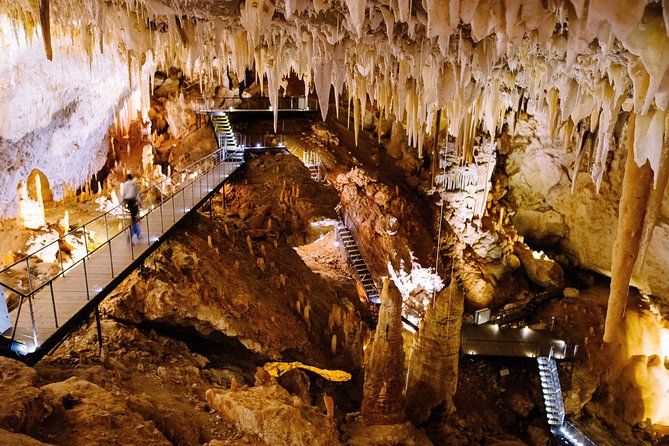 Jewel Cave Fully-guided Tour (Located in Western Australia) - Traveler Experience