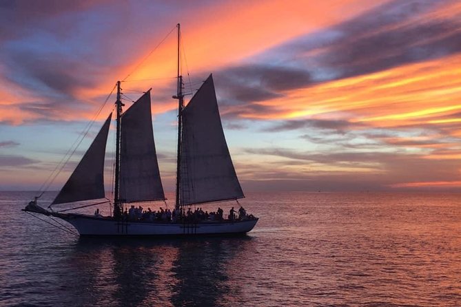 Key West Sunset Sail: Champagne, Full Bar, on a Classic Schooner - Crew and Service