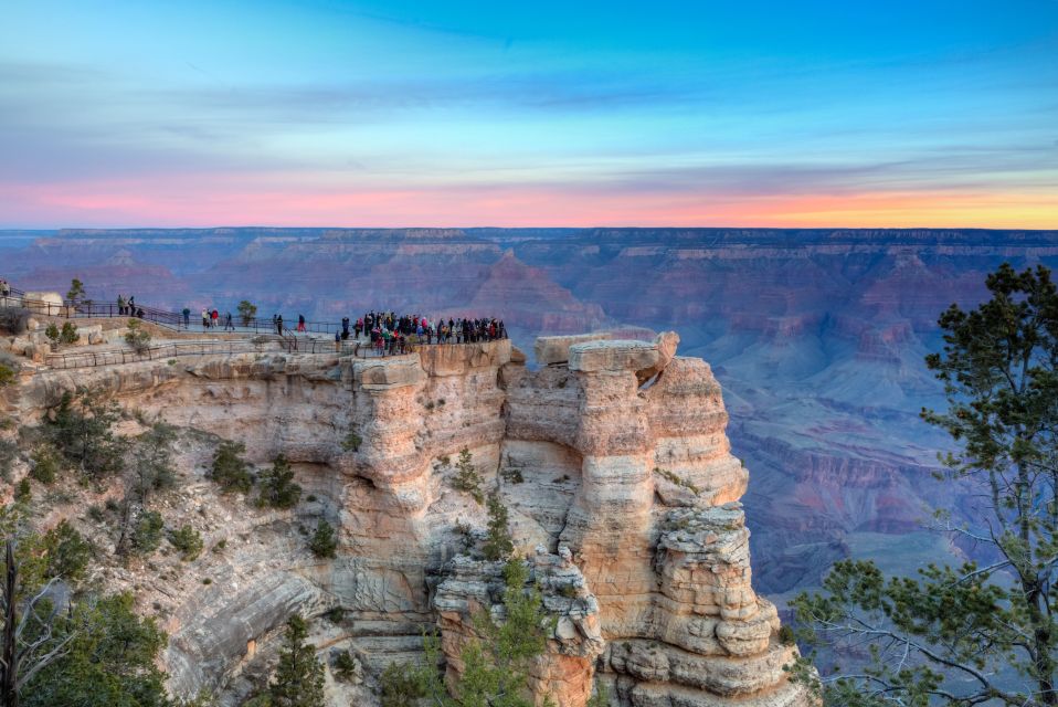 Las Vegas 2-Day Grand Canyon Railway Bearizona Meteor Crater - Inclusions in the Package