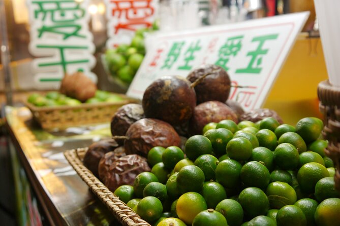 Local Favorites: Taiwan Night Market Food Tour in 2 Hours - Cancellation Policy and Reviews