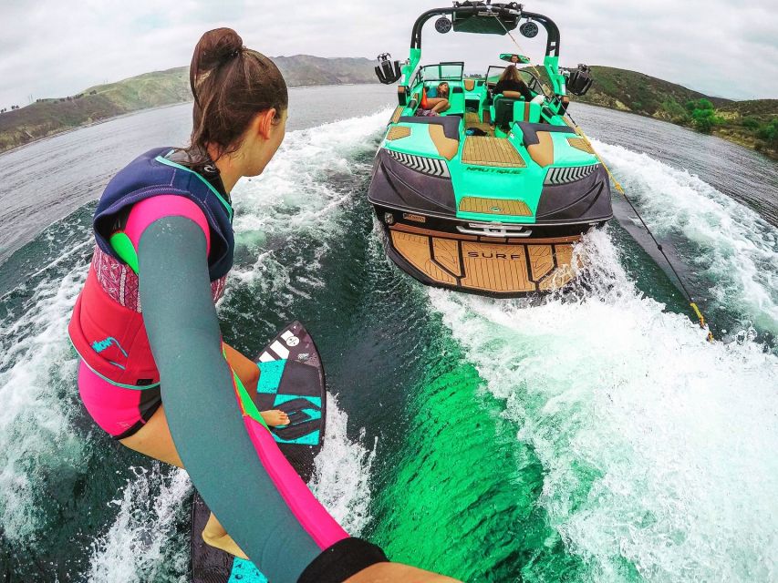 Los Angeles: Wakeboarding, Wakesurfing and Tubing - Equipment & Boat