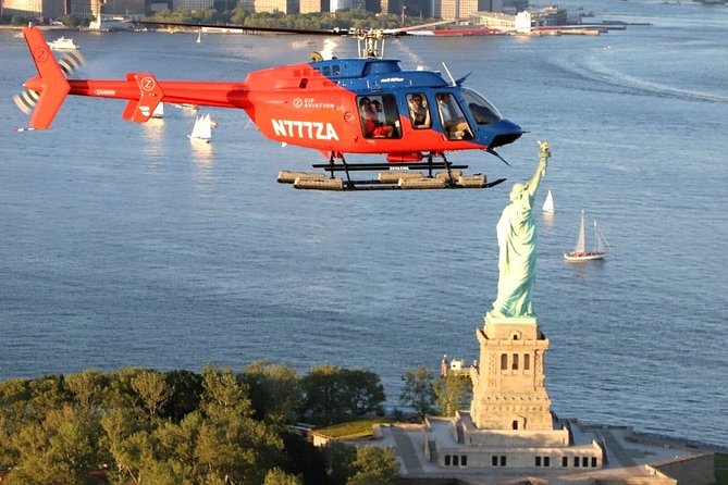 Manhattan Sky Tour: New York Helicopter Flight - Aircraft and Experience