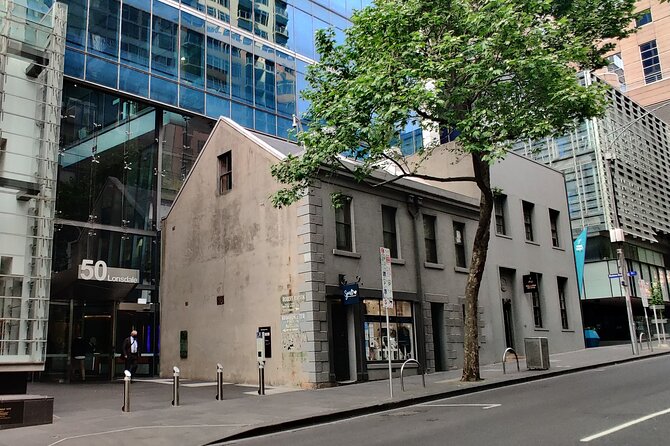 Melbournes Oldest Buildings: Historic Walking Tour - Visitor Experience