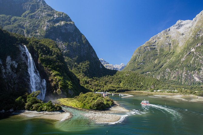 Milford Sound Sightseeing Cruise With Optional Picnic or Buffet - Inclusions