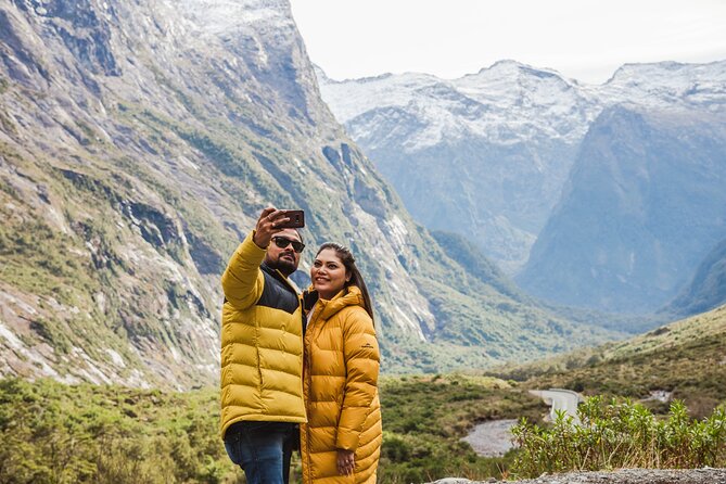 Milford Sound Small Group Tour From Queenstown With Scenic Flight - Scenic Beauty and Activities