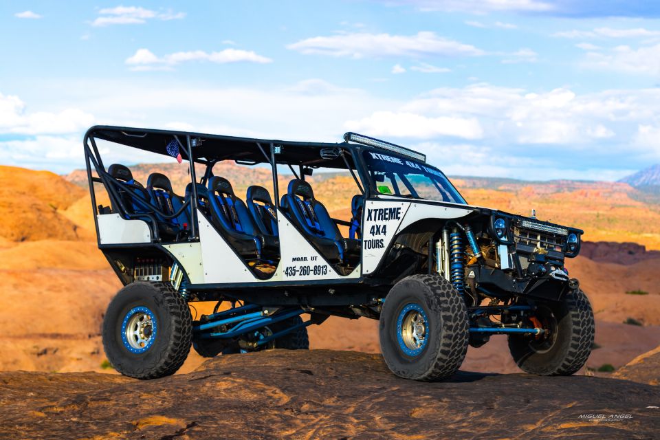 Moab: Hells Revenge & Fins N' Things Trail Off-Roading Tour - Trail Experience