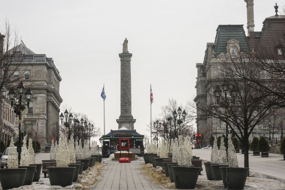 Montreal: First Discovery Walk and Reading Walking Tour - Activity Details and Experience