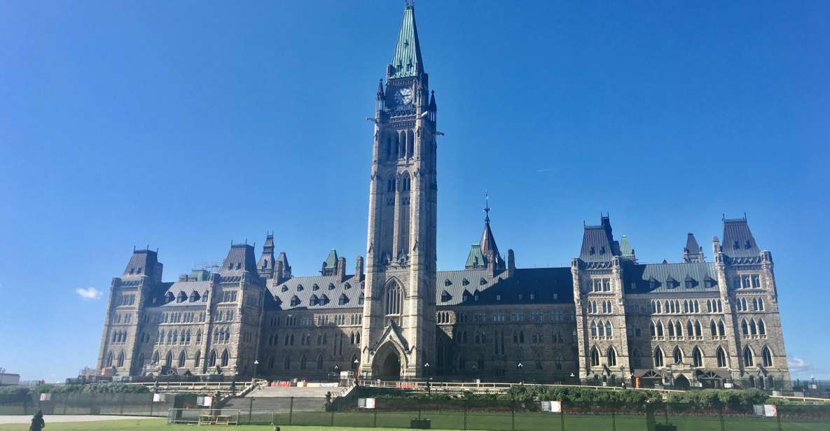 Montreal: Private Day Tour to Ottawa - Experience