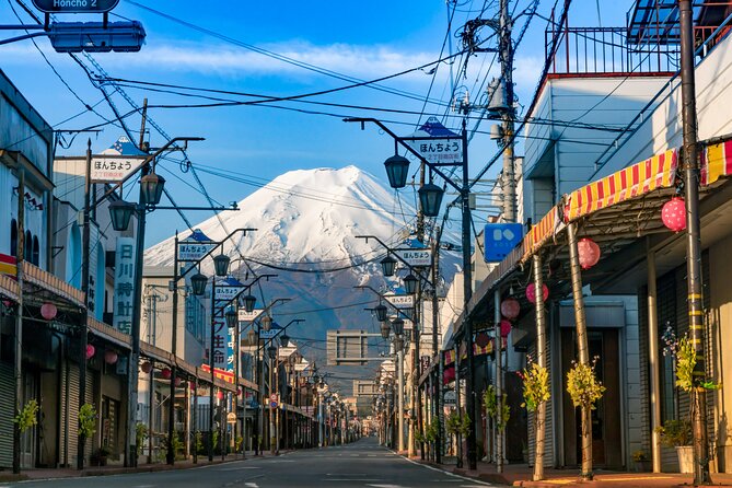 Mt Fuji, Arakurayama Sengen Park and Oshino Hakkai Guided Tour - Tour Exclusions