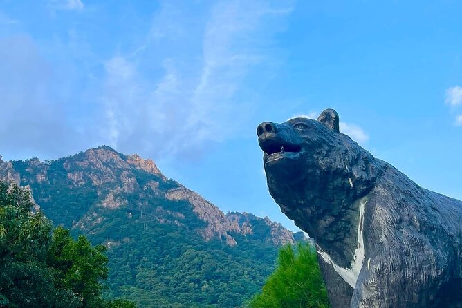 Mt. Seorak & The Tallest Ginko Tree at Yongmunsa - Mt. Seorak Highlights