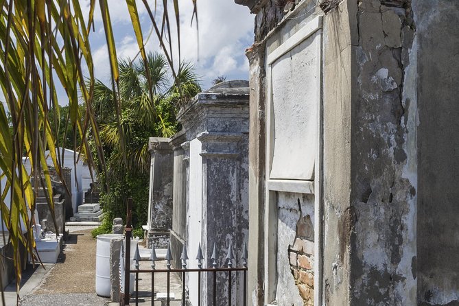 New Orleans City and Cemetery Sightseeing Tour - Logistics