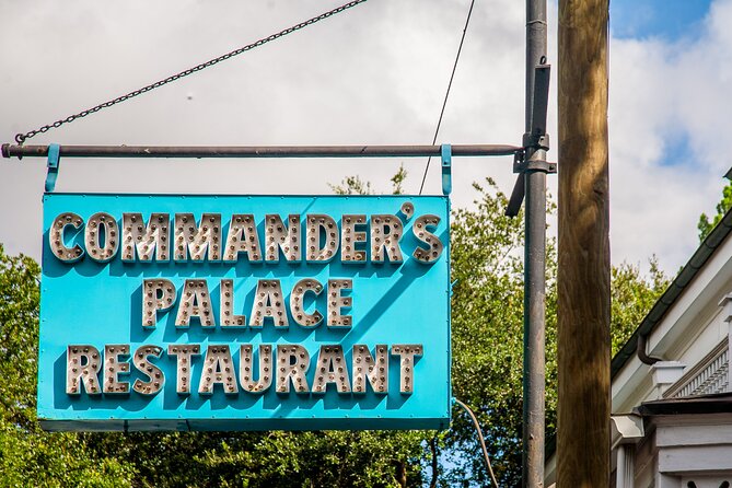 New Orleans Highlights of the Garden District Walking Tour - Buckner Mansion