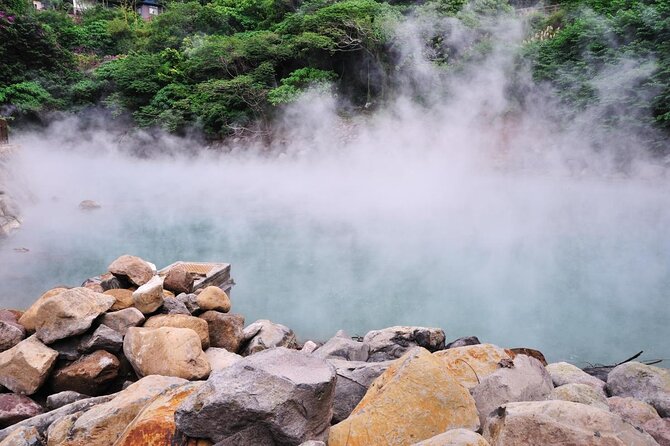 One-day Yangmingshan NP Beitou Hot Spring Park and Tamsui Tour Package - Meeting Point and Pickup