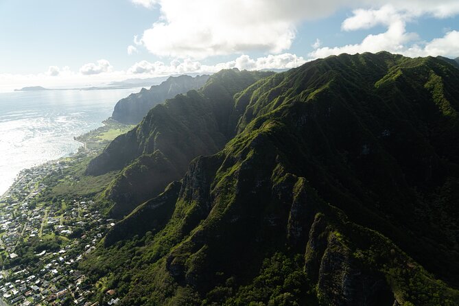 Private 60 Minutes Helicopter Tour in Honolulu - Traveler Reviews