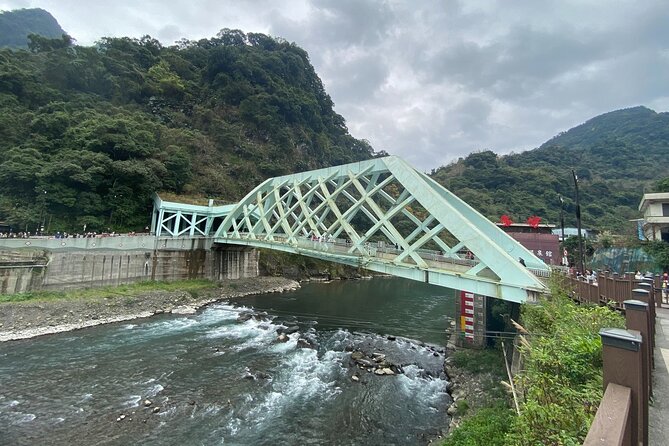 Private Forest Trail Day Tour in New Taipei - What to Bring