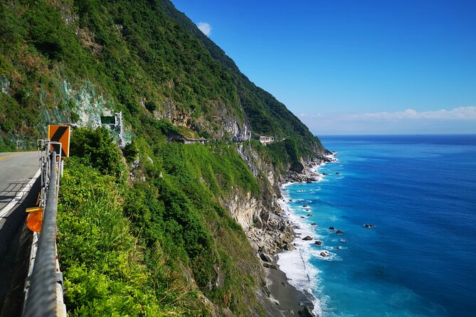 Private Full Day Tour in Taroko Gorge With Pick up - Meeting and Pickup Information