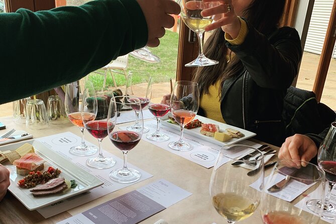 Private Full-Day Wineries Tour With Lunch, Canberra Region - Lunch Experience