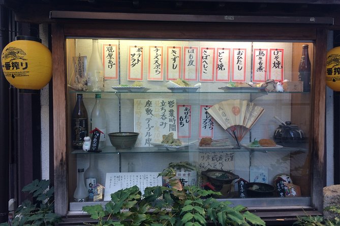 Private Kyoto Night Bar Hopping With Expert Guide - Cancellation Policy