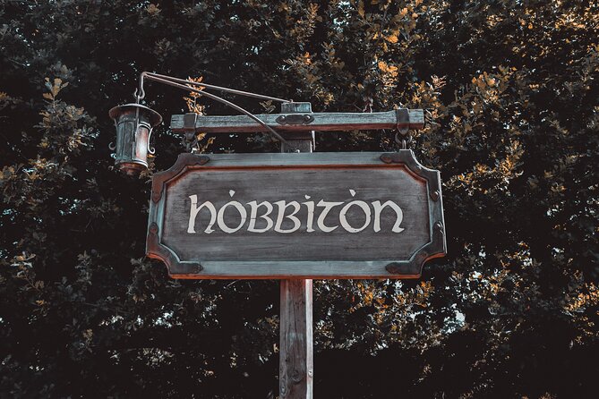 Private Tour Hobbiton & Waitomo Day Trip With Lunch From Auckland - Pricing and Inclusions Details