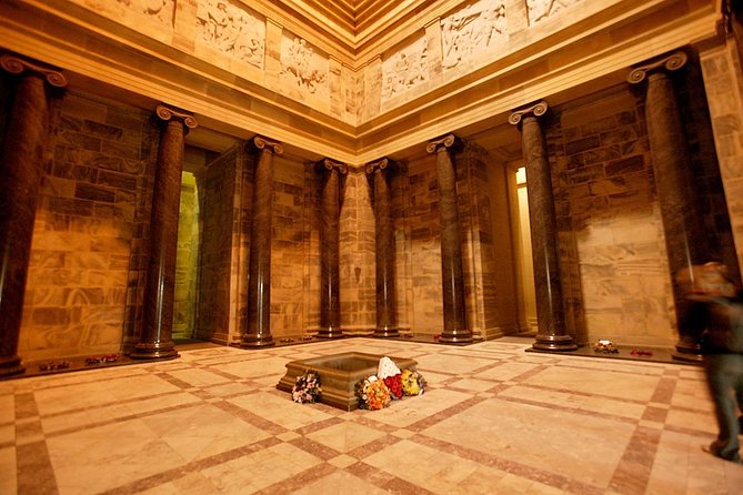 Shrine of Remembrance Cultural Guided Tour in Melbourne - Discounts