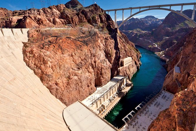 Small Group Hoover Dam Tour by Luxury Tour Trekker - Hoover Dam Experience