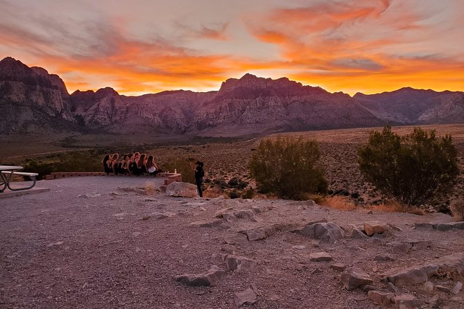 Sunset Hike and Photography Tour Near Red Rock With Optional 7 Magic Mountains - Customer Reviews and Recommendations