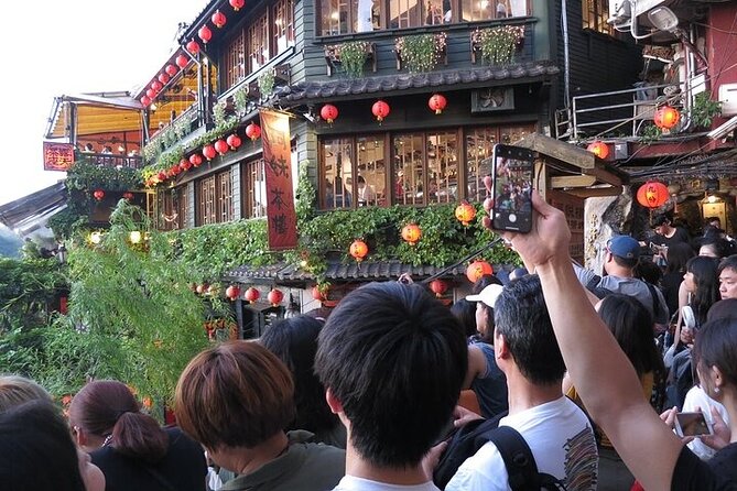 Taipei Popular Sightseeing Private Charter Jiufen, Shifen 8hr - Logistics and Meeting Point