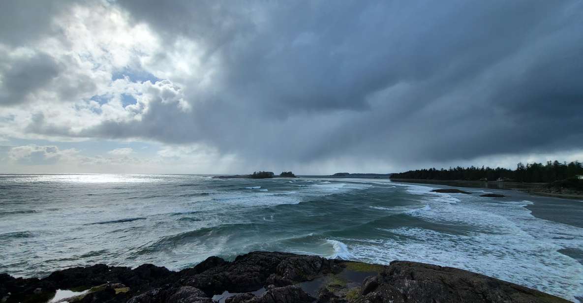Tofino: Surf, Soak and Rainforest - Relax With Sauna and Hot Tub