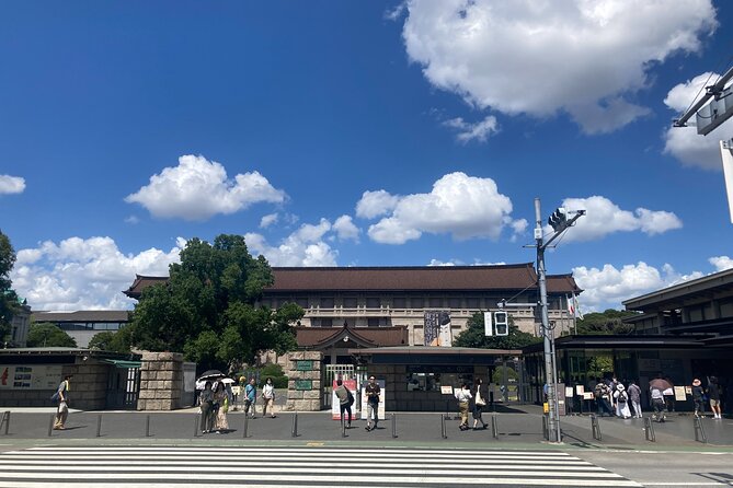 Tokyo National Museum Government Licensed Guide Tour - Tour Itinerary
