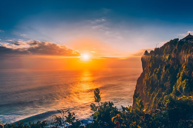 Uluwatu Sunset Tour: Kecak and Fire Dance at Jimbaran Beach - Tour Guide Experience