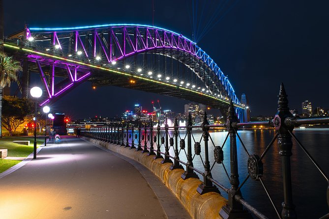 Vivid Sydney Light & Photography Tour - Professional Guidance