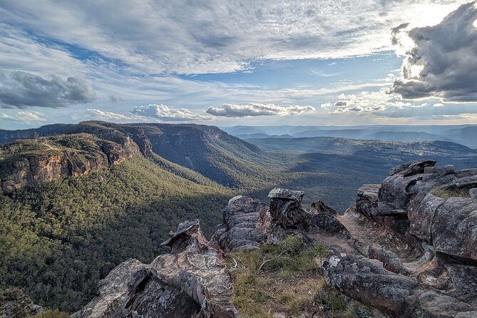 Wilderness, Waterfalls, Three Sisters BLUE MOUNTAINS PRIVATE TOUR - Weather Challenges and Adaptations