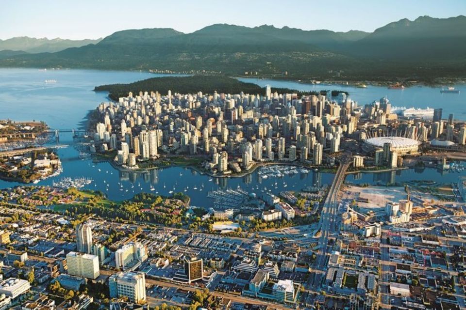 3hr Private Sightseeing Tour-Vancouver City (fr YVR/Cruise) - Key Points