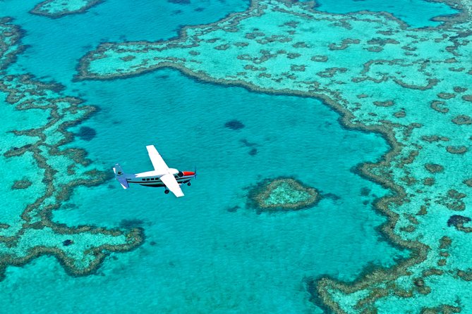1-Hour Great Barrier Reef and Island Whitsundays Scenic Flight - Experience Highlights