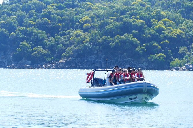 360 Boat Experience to Circumnavigate Magnetic Island - Lunch and Refreshment Break