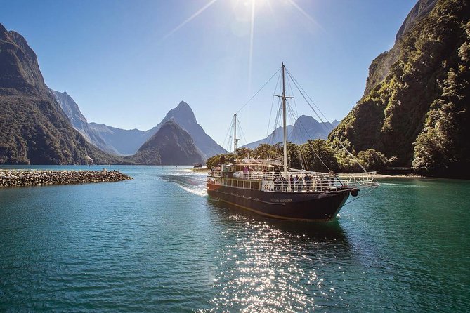 6 Day South Island Circut: Milford Sound, Queenstown and Glaciers - Accommodation Information