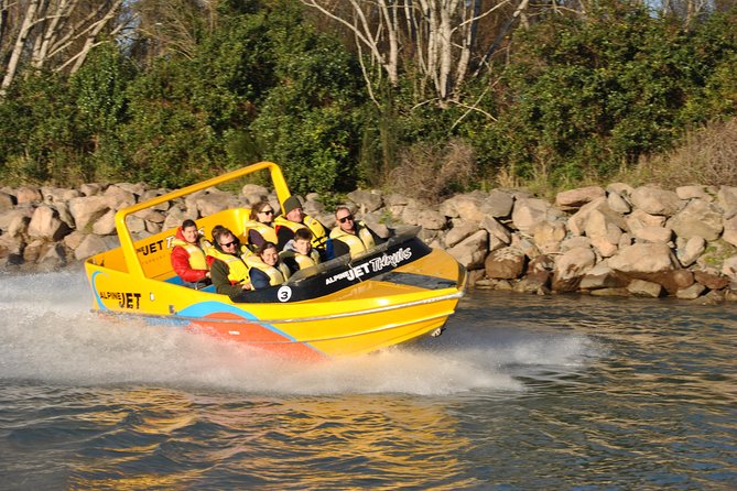 Akaroa Shore Excursion: Banks Peninsula, Christchurch City Tour and Jet Boat on Waimak River - Customer Reviews Summary