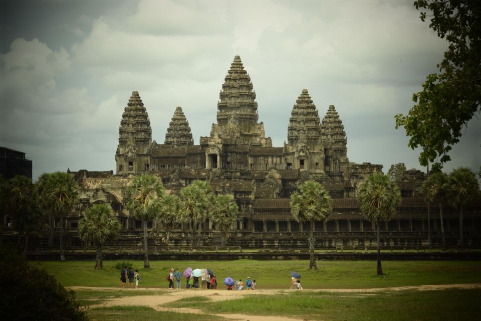 Angkor Wat, Bayon, Ta Promh and Beng Mealea: 2-Day Tour - Common questions