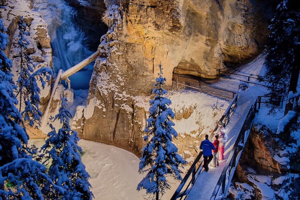 Banff: Johnston Canyon Evening Icewalk - Key Points