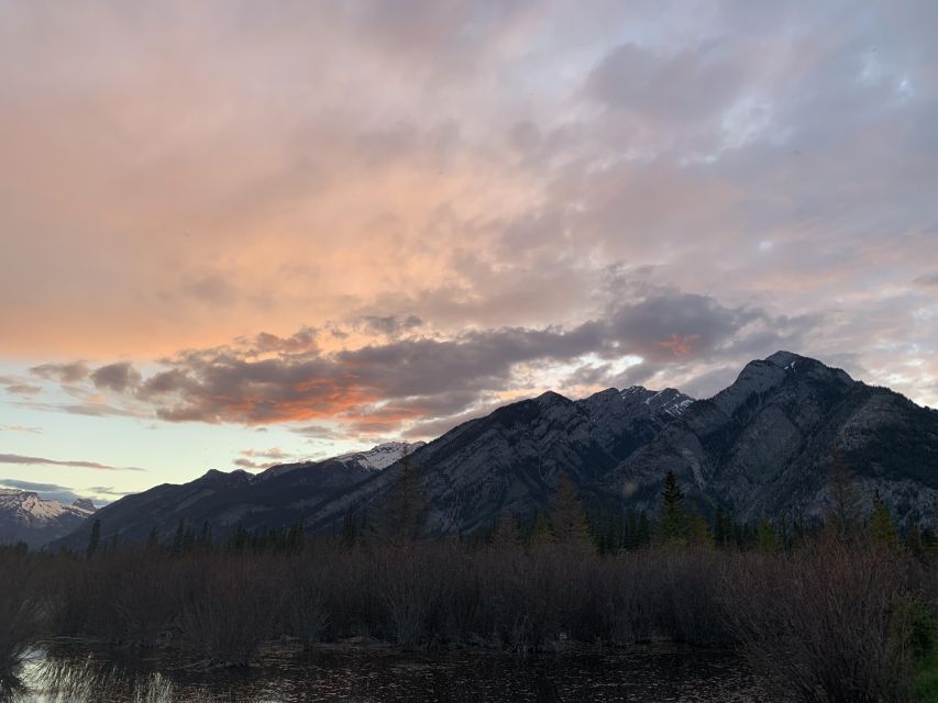 Banff: Sunsets and Stars Evening Walking Tour - Detailed Tour Description and Itinerary