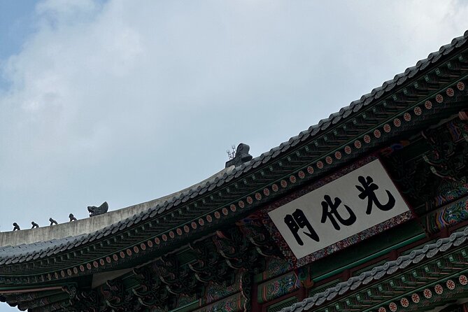 Best Things to Do - Half Day Seoul Trip (Seoul Palace & Temple) - Discovering Traditional Markets in Seoul