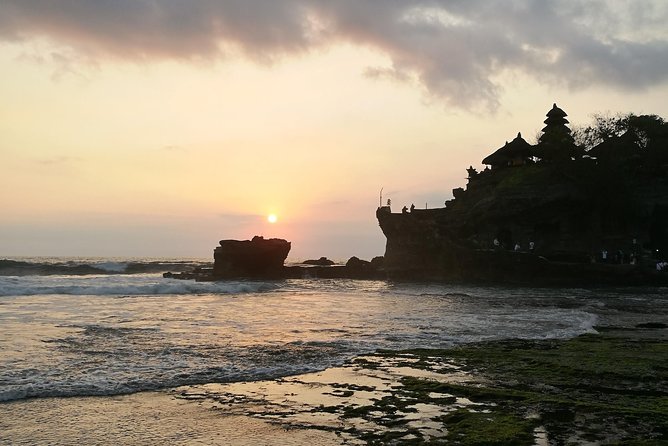 Bratan Temple, Banyumala Twin Waterfall, Jatiluwih Rice Terrace and Tanah Lot - Common questions